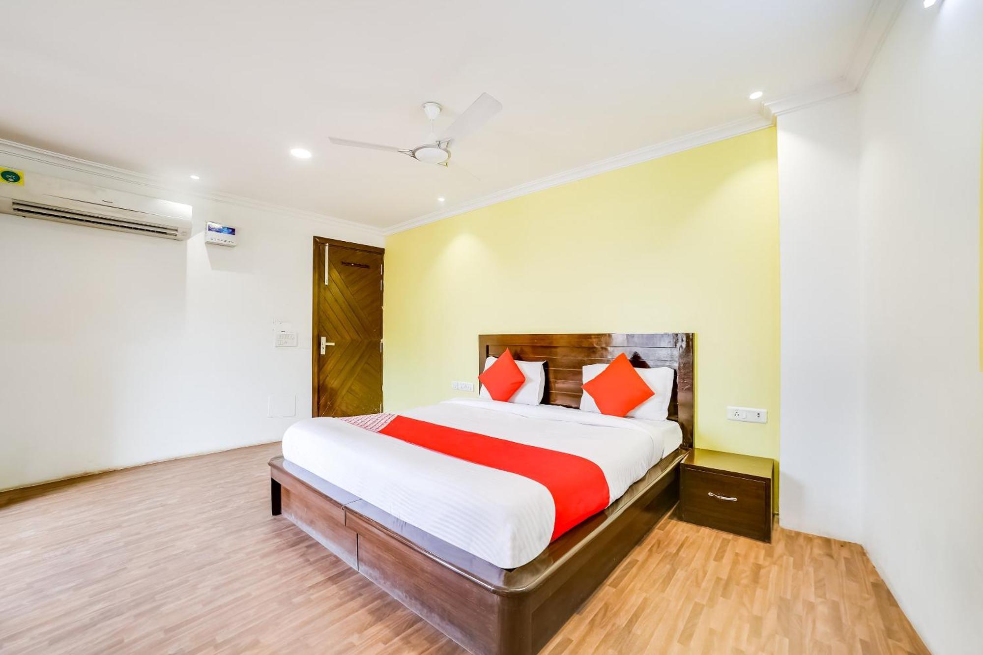 Hotel O Carol Garden Delhi  Exterior foto